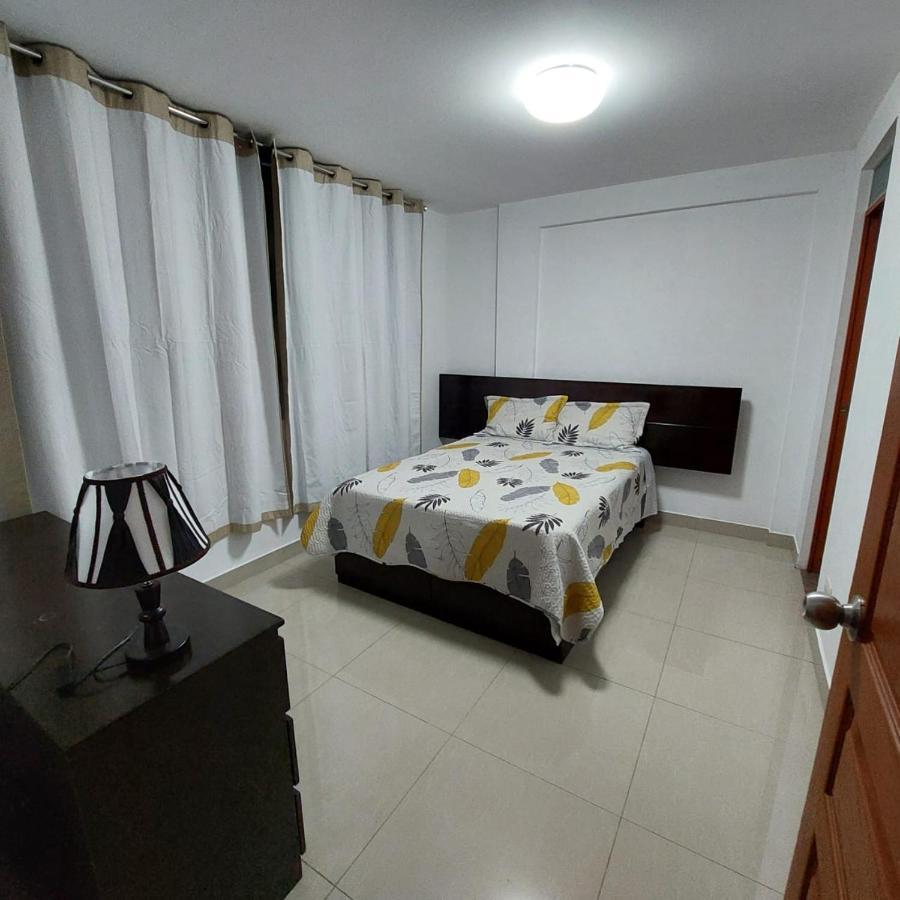 Apartment Full Independent Entrance, Services Included